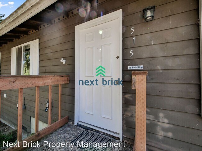 Building Photo - 1 br, 1 bath House - 515A NE 183rd Court