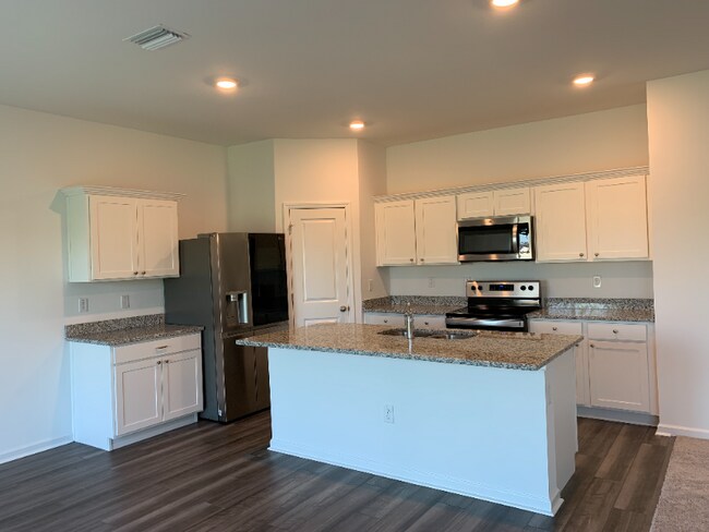 Building Photo - 35499 Shade Fern Ln
