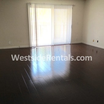 Building Photo - 433 S Manhattan Pl