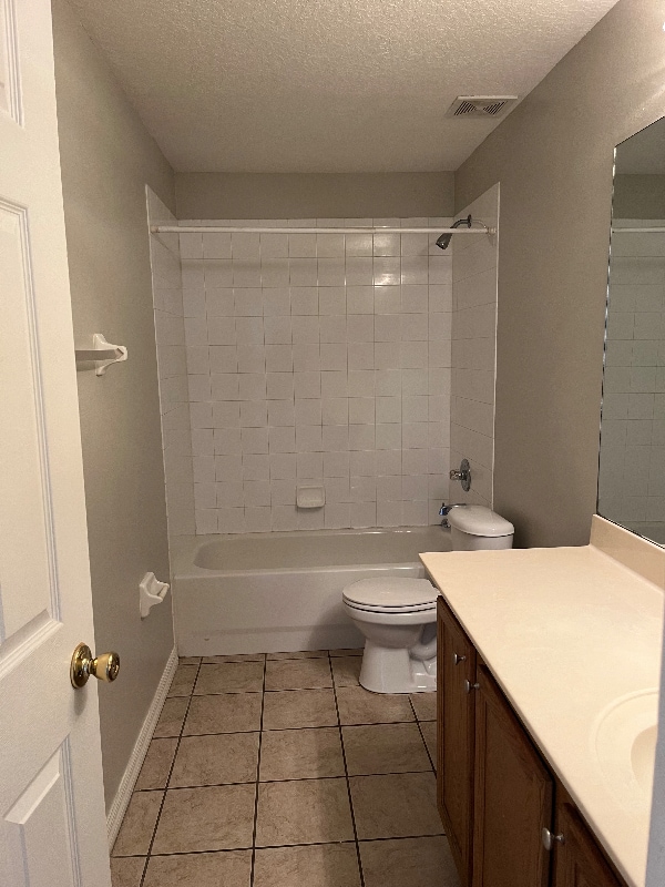 Building Photo - 773 Squirrel Ct