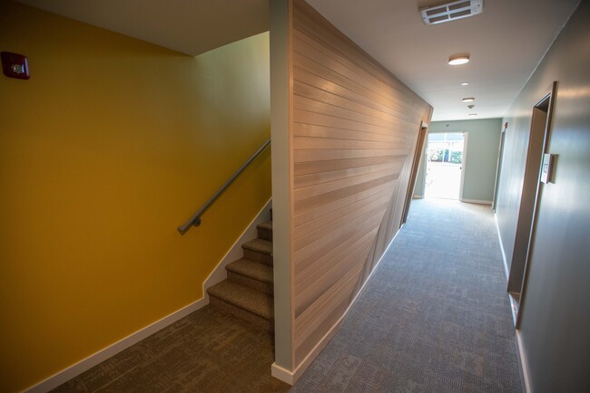 Building Photo - 303 Edmonds St
