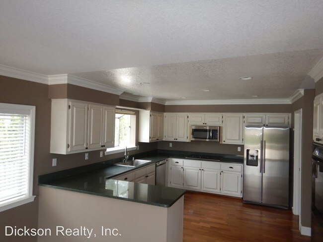 Building Photo - 3 br, 2 bath House - 3745 Brighton Way