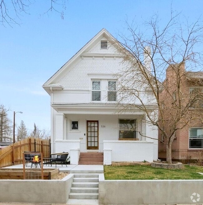Building Photo - Spacious & light-filled Governors' Park ho...