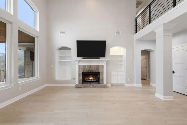 Foto del edificio - 2137 Rivina Dr