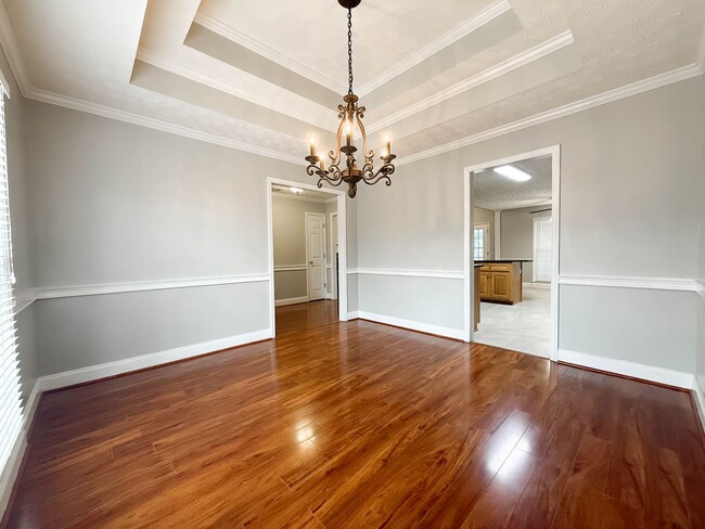 Foto del edificio - WATERFRONT PROPERTY - A MUST SEE!