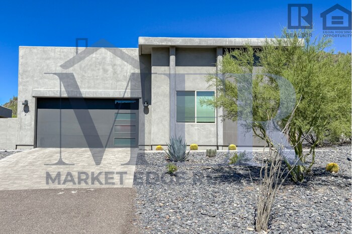 Foto principal - 3Bed/2Bath Home in Cave Creek! Move-In Rea...