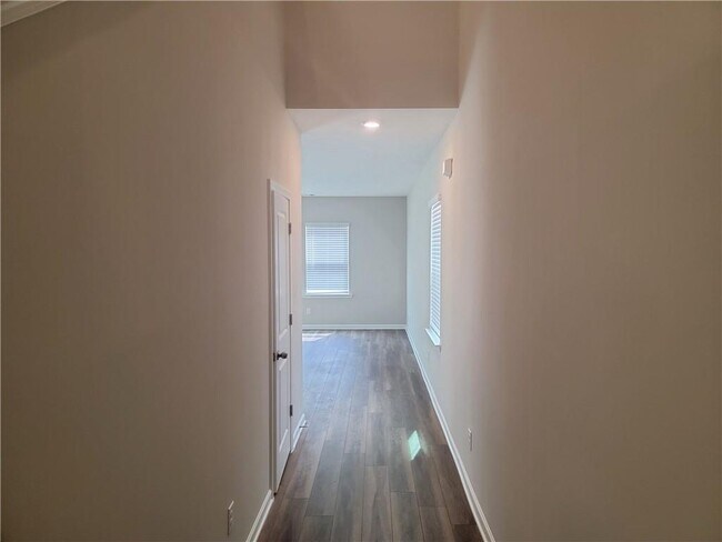 Building Photo - 4217 Waxwing St