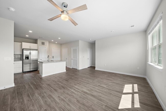 Building Photo - 2555 Farm to Market 2920