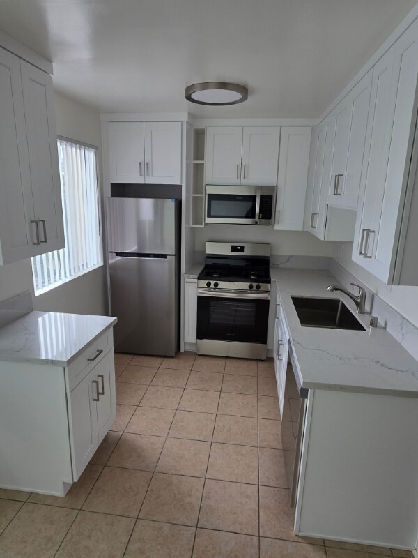 Foto del edificio - 5430 Corteen Pl