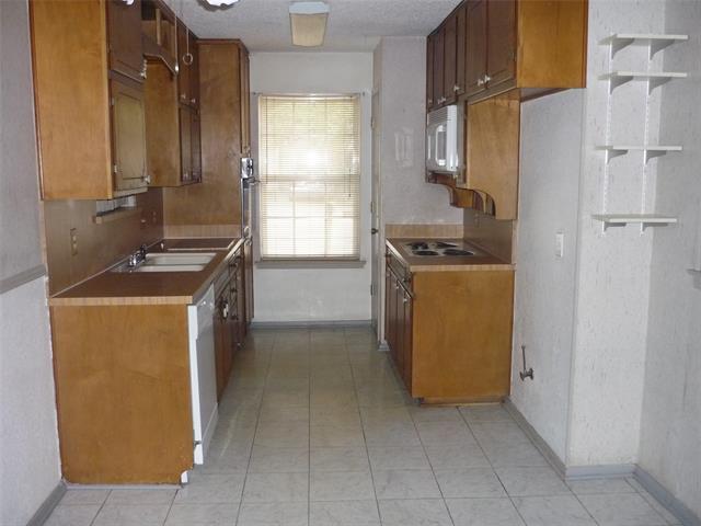 Building Photo - 6441 Old Mill Cir