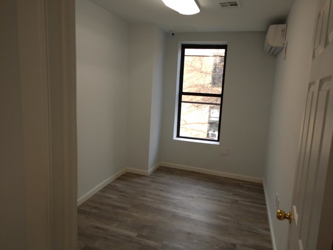 Building Photo - 477 Ralph Avenue