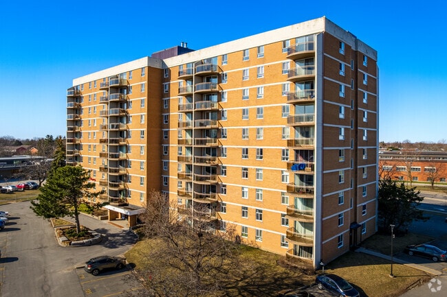 Building Photo - Glengarry