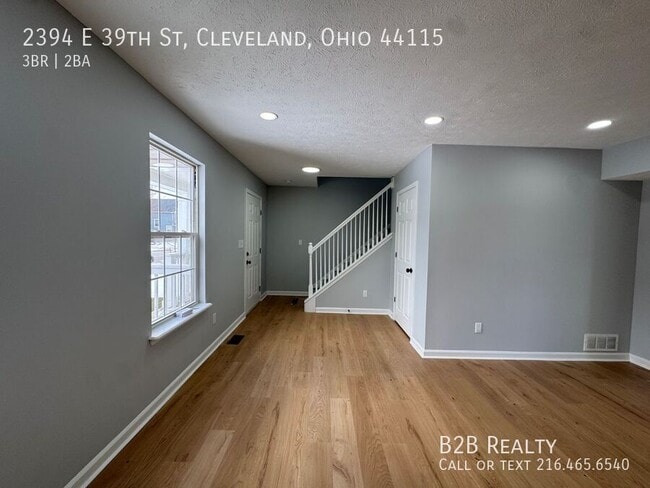 Building Photo - 2394 E 39th St