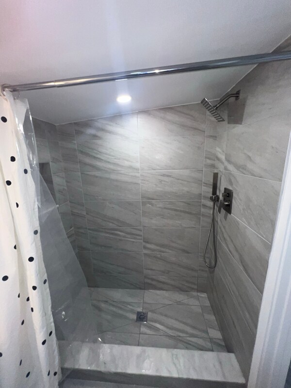 Foto del edificio - 6439 Willow Wood Ln