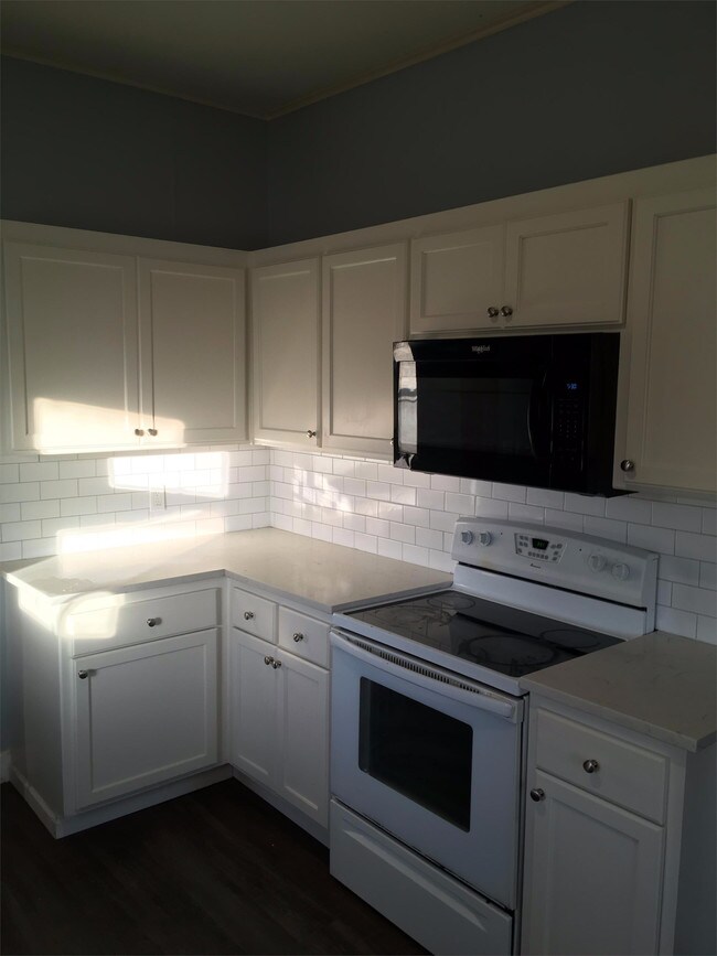 Building Photo - 307 W Wea St