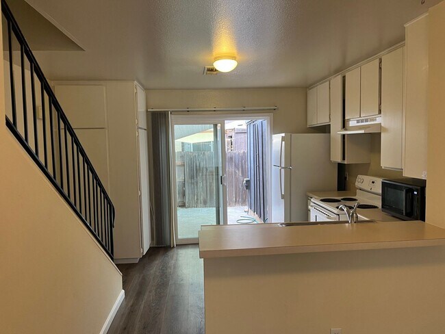 Foto del edificio - Cozy 2 Bed 1 Bath Home For Rent