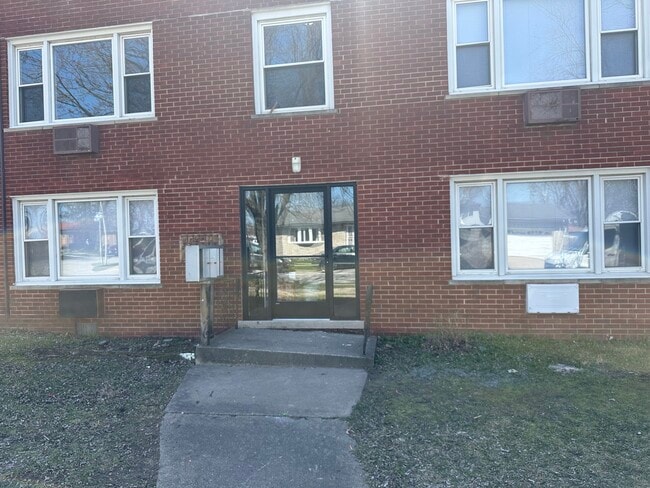 Building Photo - 15200 Martin Luther King Jr Dr