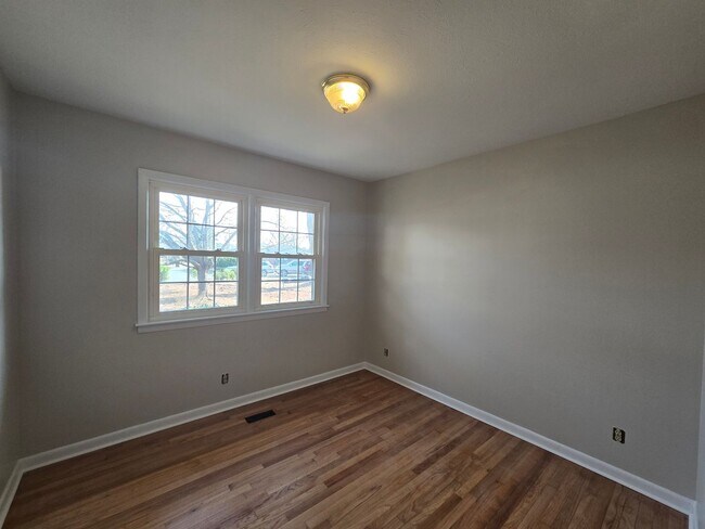 Foto del edificio - 5426 Silver Pine Ct