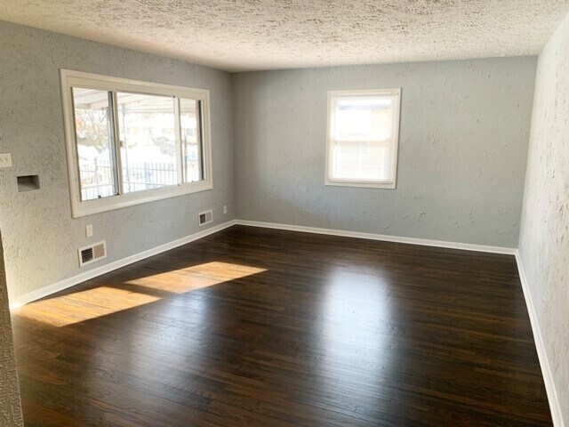 Foto del edificio - 3322 N Bancroft St