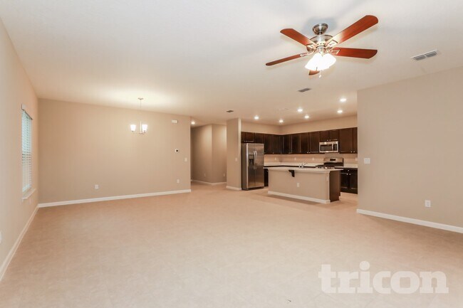 Foto del edificio - 165 Bloomfield Wy