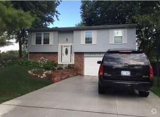 Building Photo - 23672 Londonderry Dr