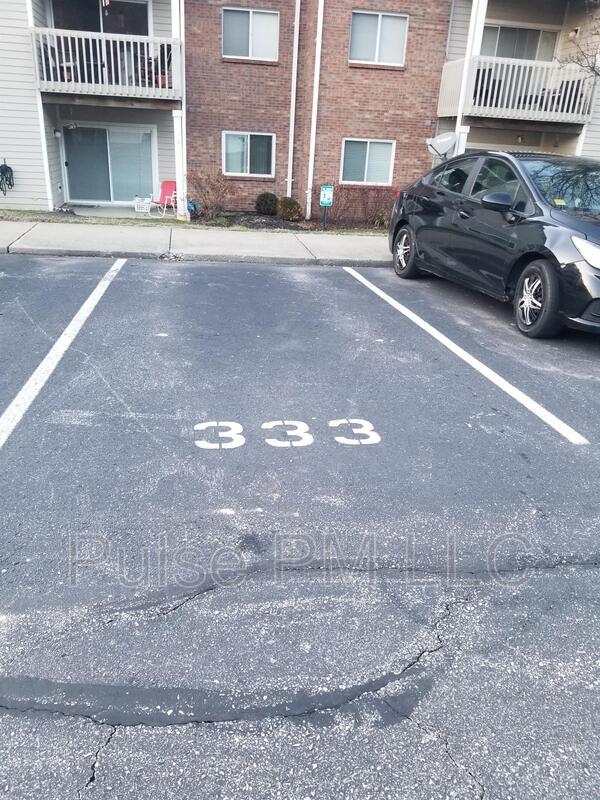 Foto del edificio - 440 Lakeview Dr