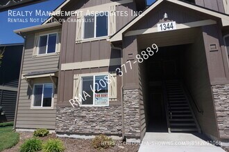 Building Photo - 1344 S Edgewater Cir