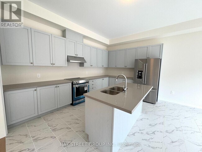 Building Photo - 2940 Grindstone Cres