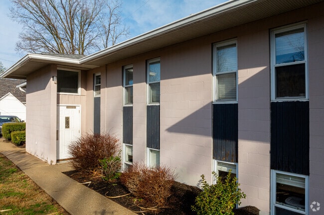Building Photo - 400-402 S Henderson St