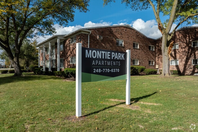 Foto del edificio - Montie Park Apartments