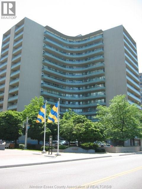 Building Photo - 111 Riverside Dr E
