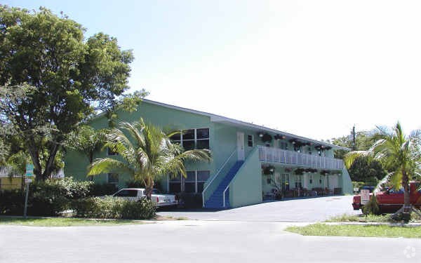 Building Photo - Winston Condominiums