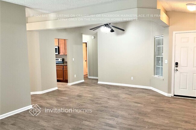 Building Photo - 12370 Carriann Cove Trail S