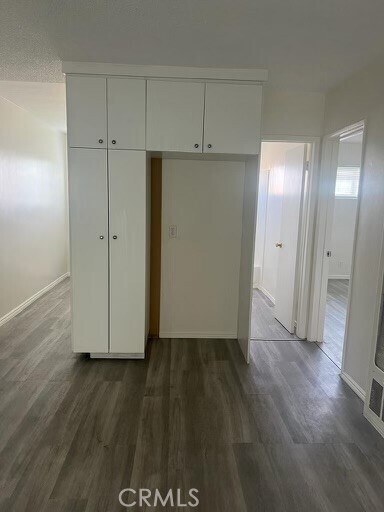 Foto del edificio - 11752 Coldbrook Ave