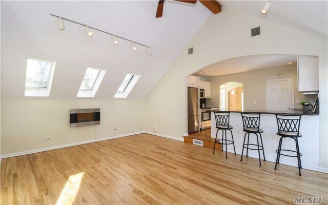 Foto del edificio - 166 Quaker Path