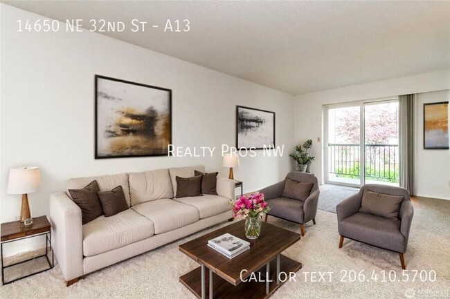 Foto del edificio - 14650 NE 32nd St