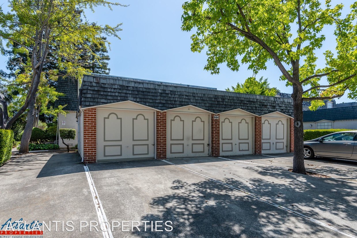 Foto principal - 984 Ponderosa Ave