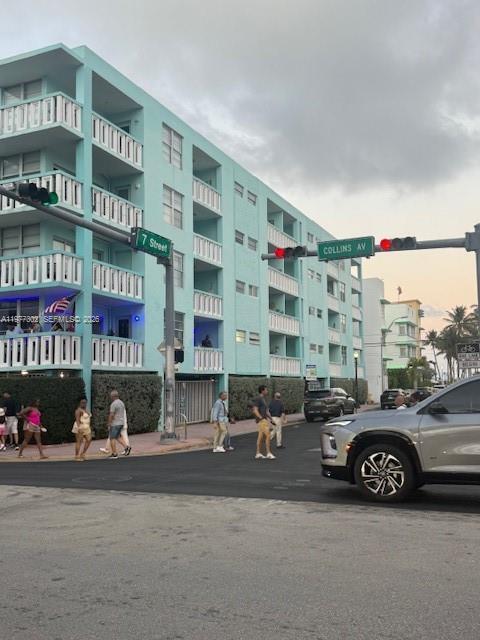 Building Photo - 701 Collins Ave