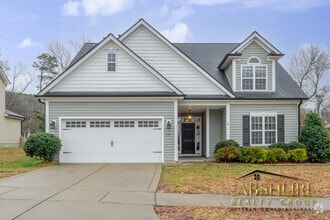 Building Photo - 325 Timber Meadow Lake