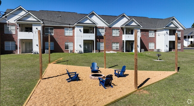 Fire Pit - Skyside Landing Apartments
