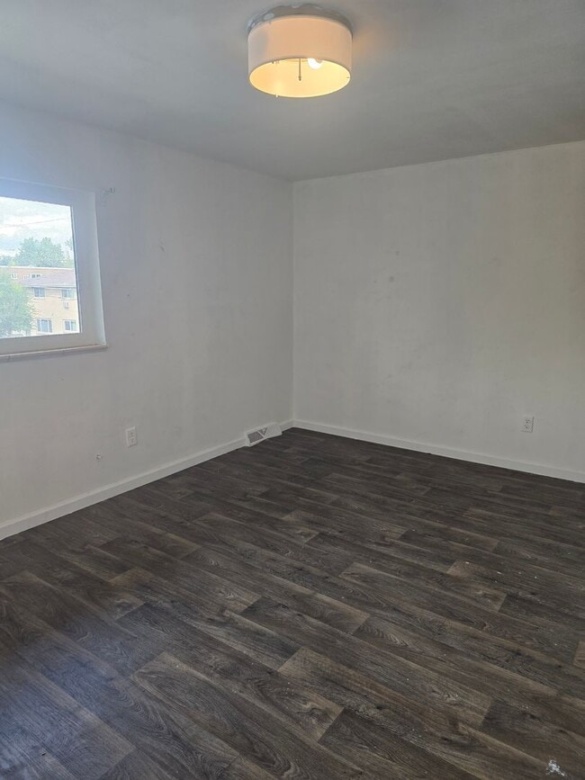 Foto del edificio - 2 Bedroom Unit Available in Westminster!