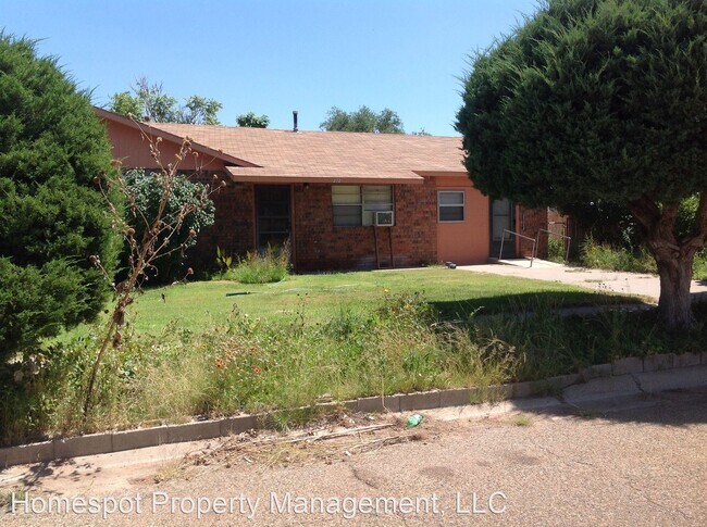 Building Photo - 4 br, 2 bath House - 212 N Indio Ave