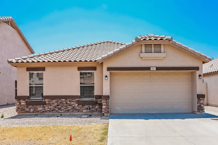 Primary Photo - 9311 E Onza Ave