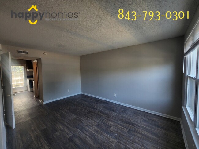 Building Photo - 921 Nabors Dr