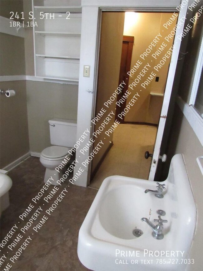 Foto del edificio - 241 S. 5th - 2