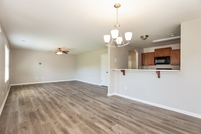 Building Photo - 4617 Esmeralda Drive