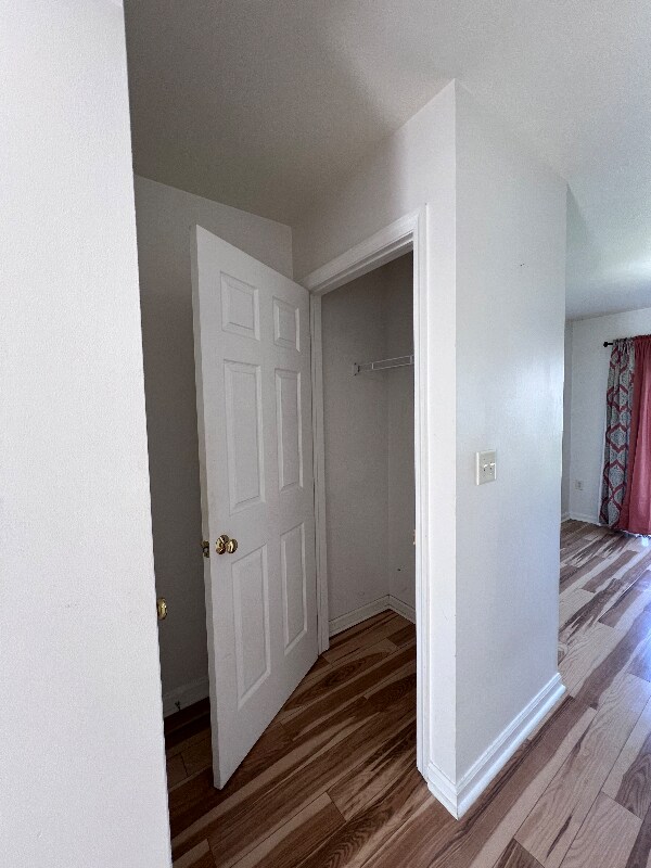 Building Photo - 131 Birchtree Ct