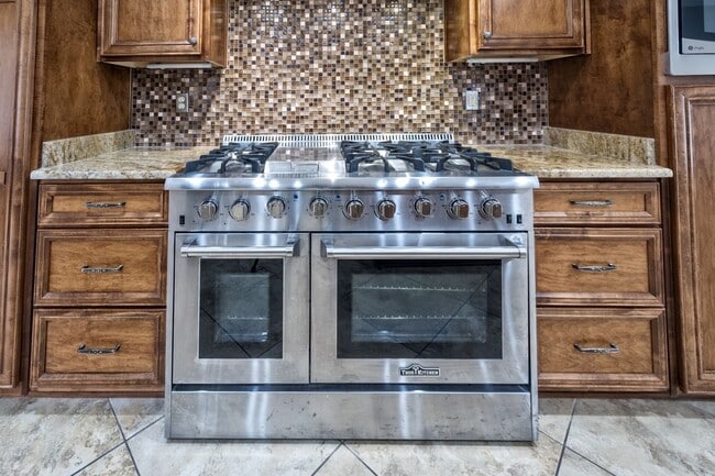 Foto del edificio - 2598 Cedar Ridge Dr