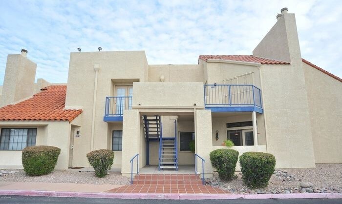 Primary Photo - Condo in the Foothills - Short Term Available