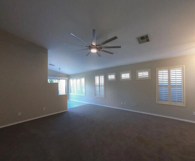 Foto del edificio - 4326 East Tether Trail